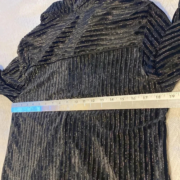 House of Harlow 1960 Velvet Burnout Striped Top  Black Sz M Metallic Threading - Picture 11 of 13